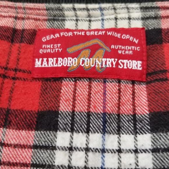 SOLD💥Vintage Marlboro Country Store vest - Picture 3 of 4